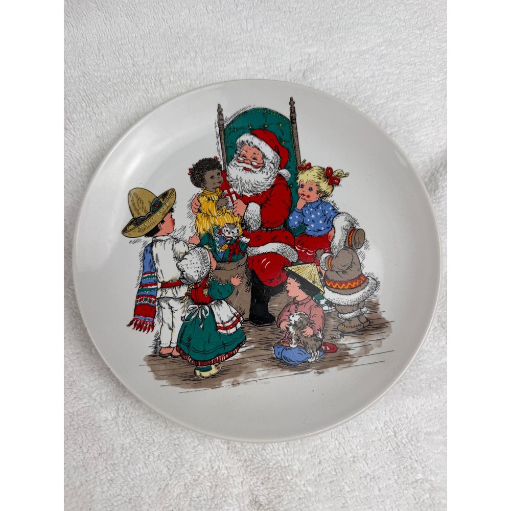 Vintage 1992 Potpourri Press Santa Claus Children of the World Christmas Plate